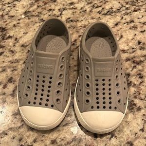 Toddler Natives- Size 6. Gray